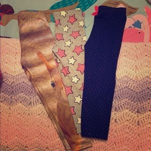 Toddler girl’s leggings.